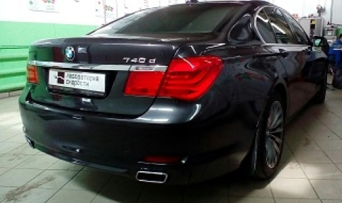 BMW 7 серия F01/F02 740d AT (306 л. с.) 2011