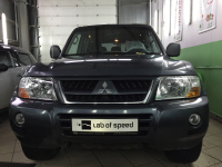 Mitsubishi Montero 3.8i 215 Hp (Фото 3)